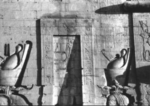 Photo »2377« of the Edfu-Project.