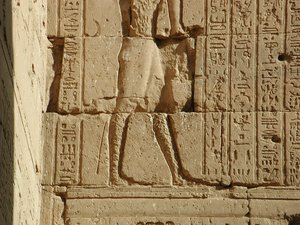 Photo »D03_0103« aus dem Edfu-Projekt.